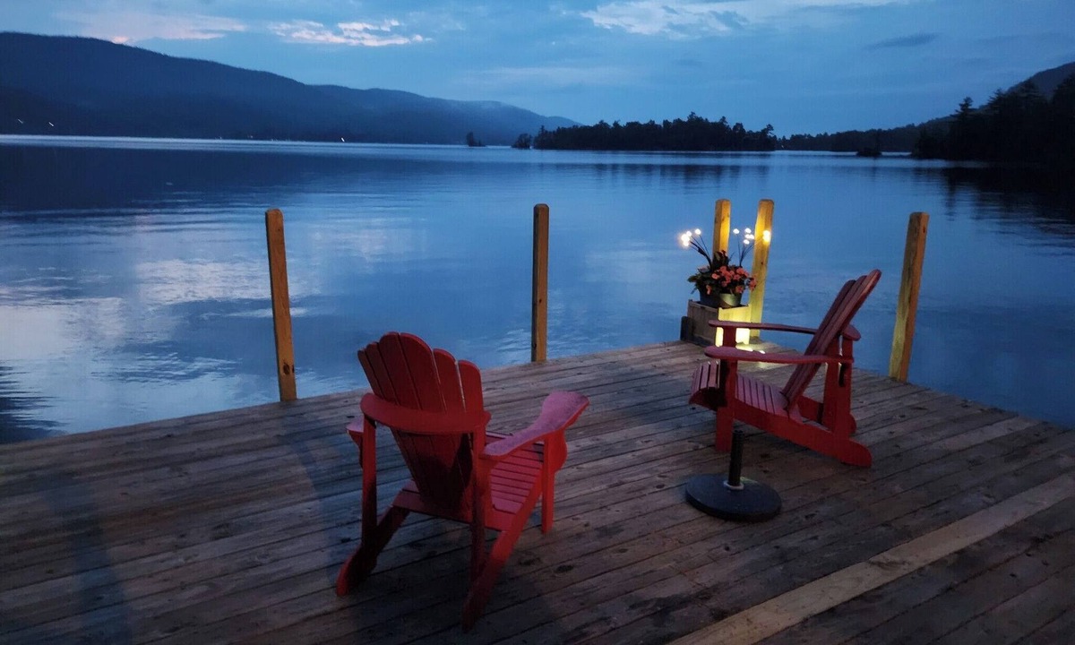 Huletts Landing House | Waterfront Home on Lake George