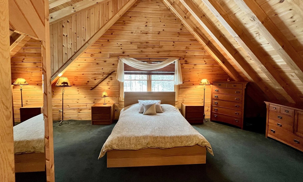 South Casco Cabin | Waterfront Home Private Boat Dock!