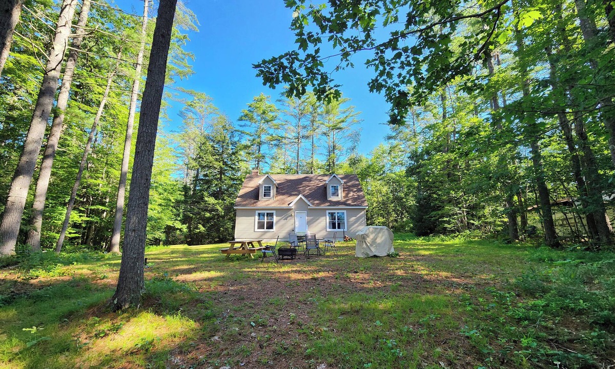 Waterford House | Waterfront Home w/Large Yard, Fire Pit, Grill