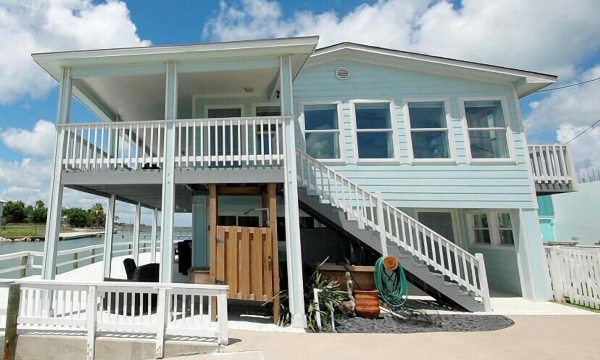 Rockport House | Waterfront Home w/Private Boat Launch & Pier