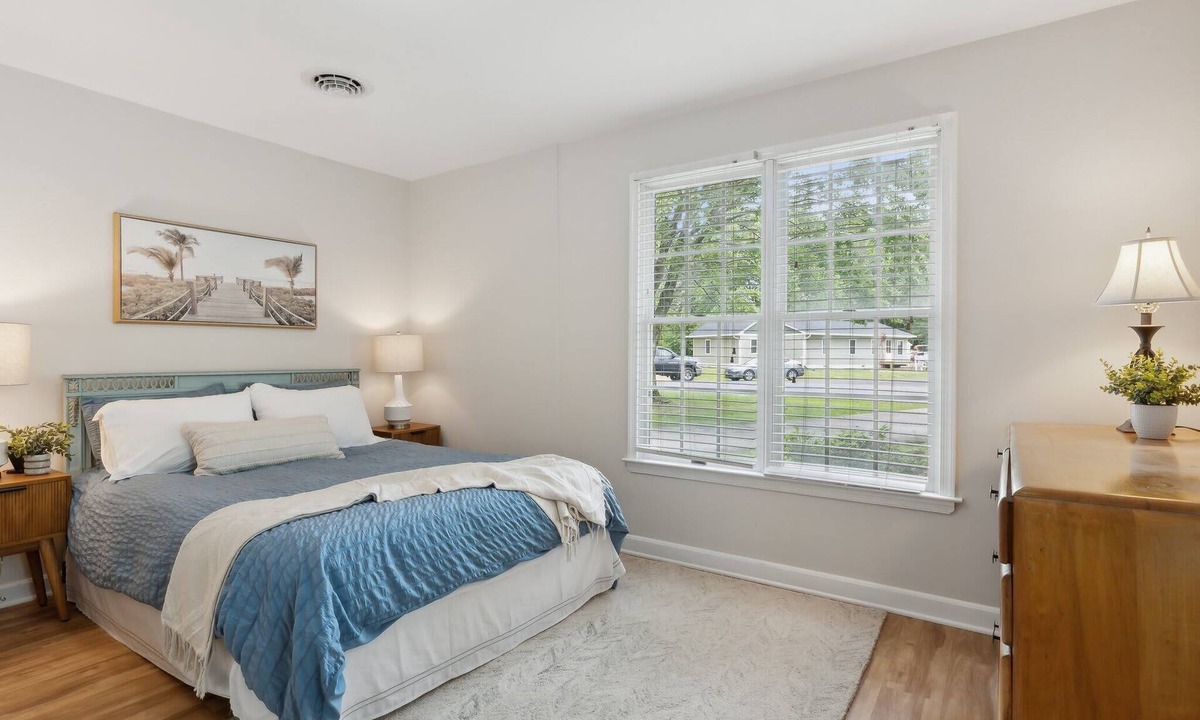 Chester House | Waterfront | Hot Tub, Fire Pit & Views