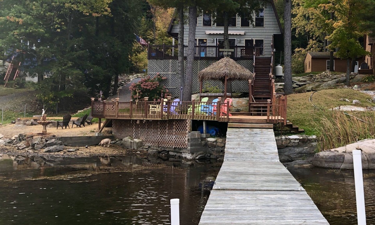 Wellesley Island House | Waterfront house on Wellesley Island