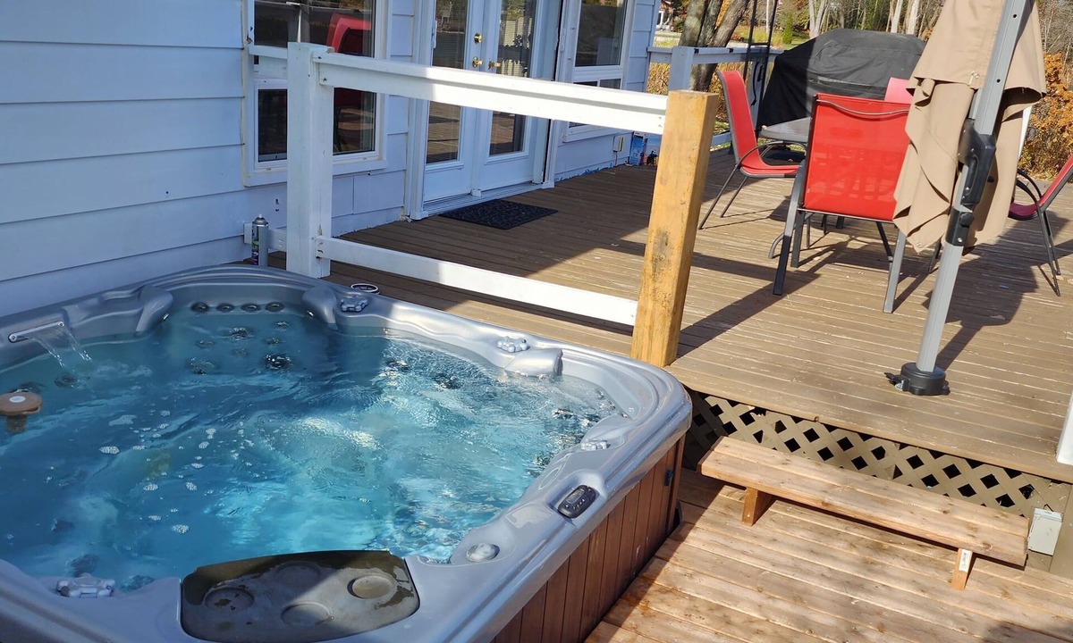 Trent Hills House | Waterfront house