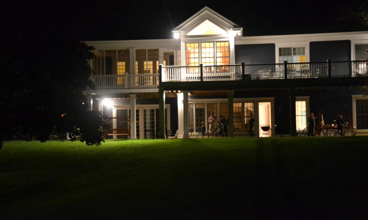Douglas House | Waterfront House in the center of the village