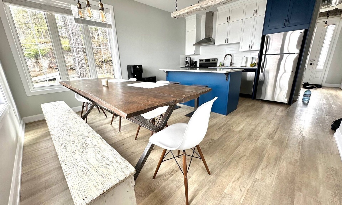 Horton House | Waterfront in Renfrew