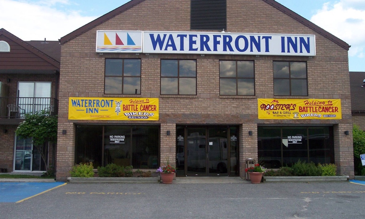 Temiskaming Shores Hotel | Waterfront Inn