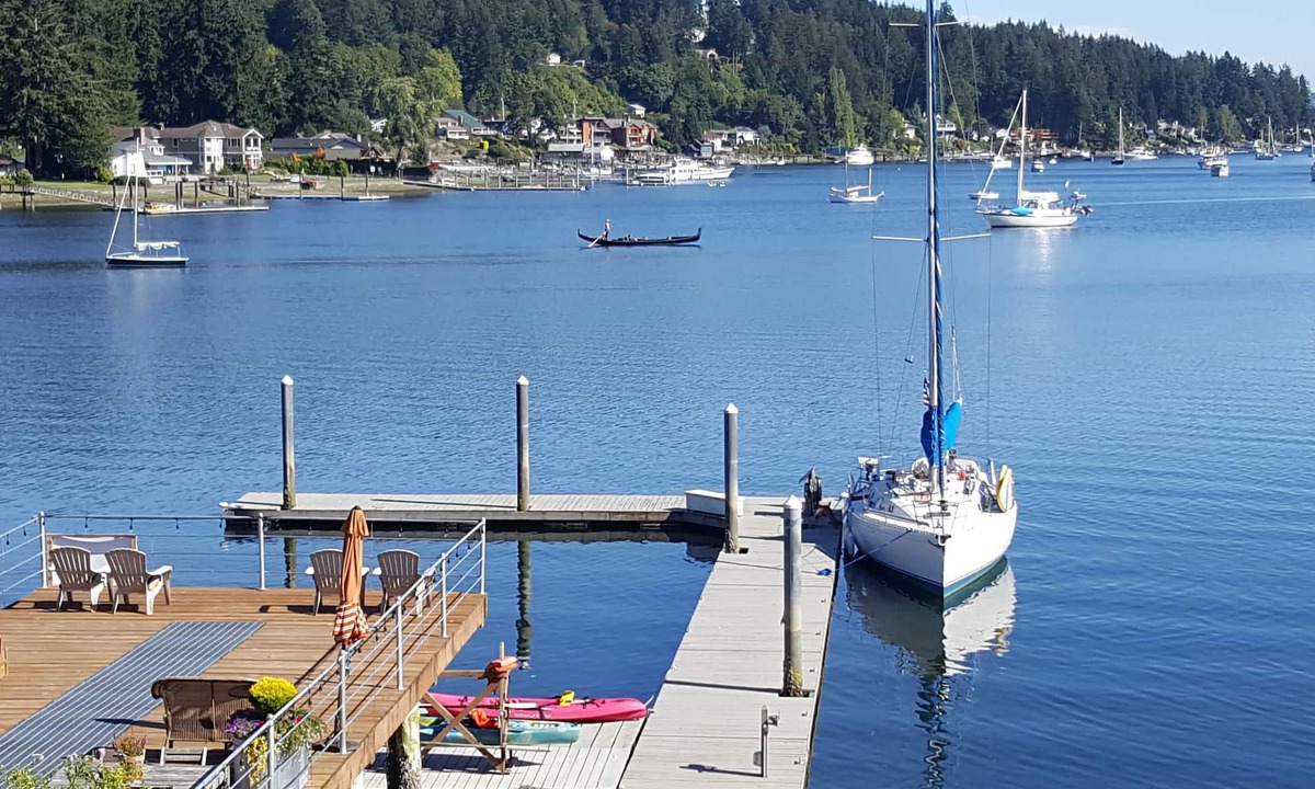 Gig Harbor House | Waterfront Inn