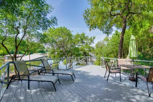 Lake Bridgeport House | Waterfront Lake Bridgeport Home w/Private Dock