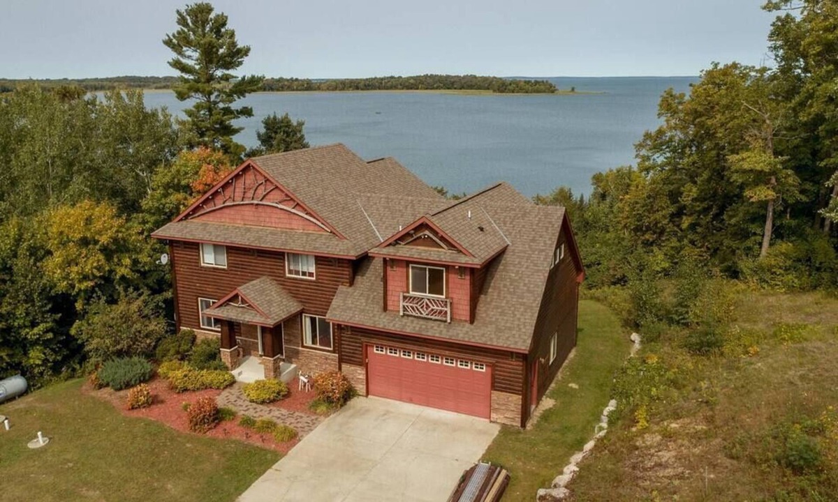 Walker House | Waterfront Leech Lake Home w/Dock, Fire Pit & Kayaks