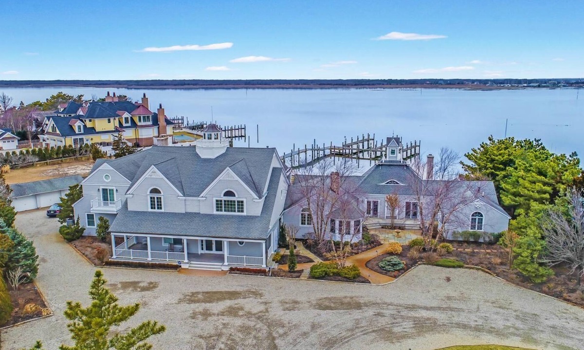Mantoloking House | Waterfront Mantoloking Estate