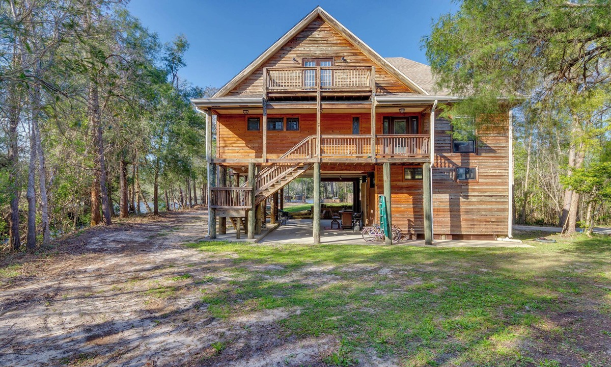 Milton House | Waterfront Milton Home w/Boat Dock!