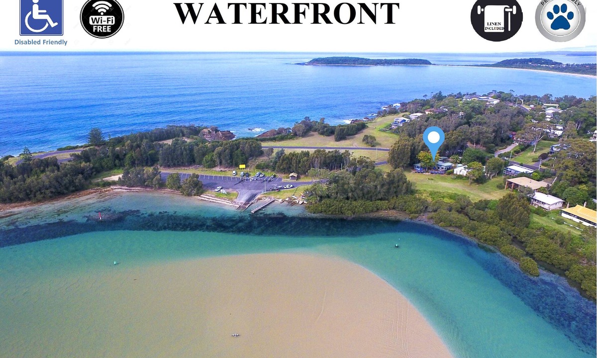 Mossy Point House | Waterfront Mossy Point Escape - Pet Friendly, Disabled Access, WIFI Inc.