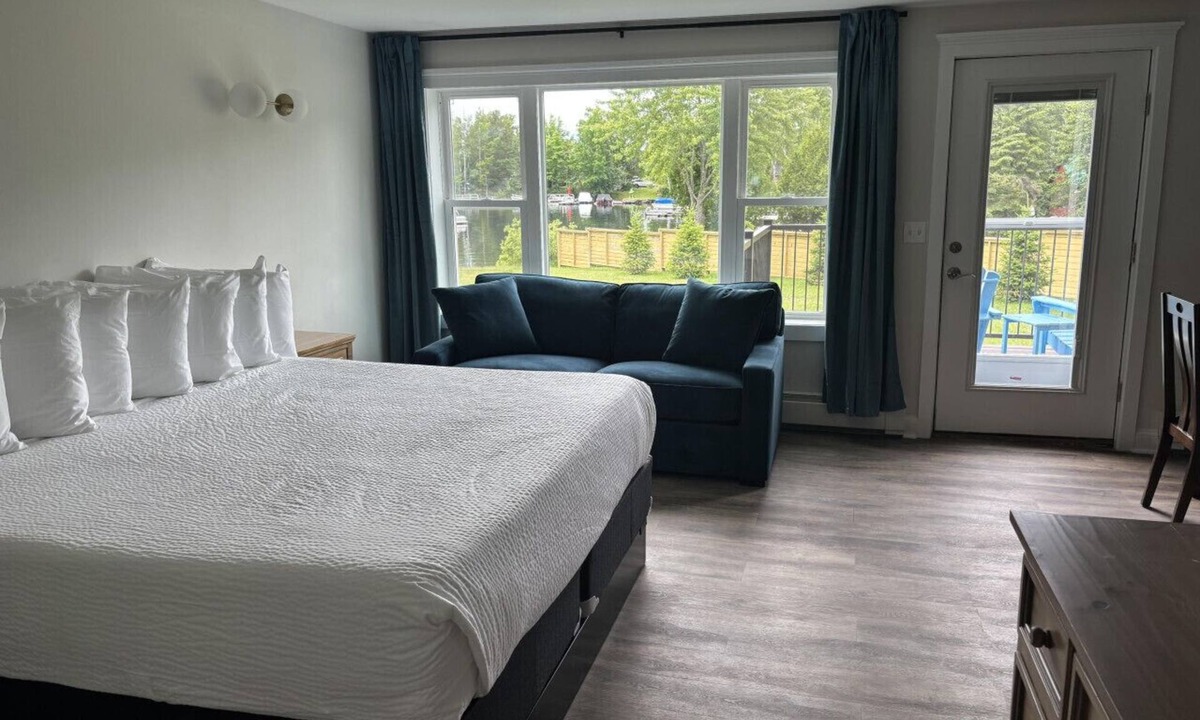 Greenville Junction Hotel | Waterfront Motel-Direct ATV Access