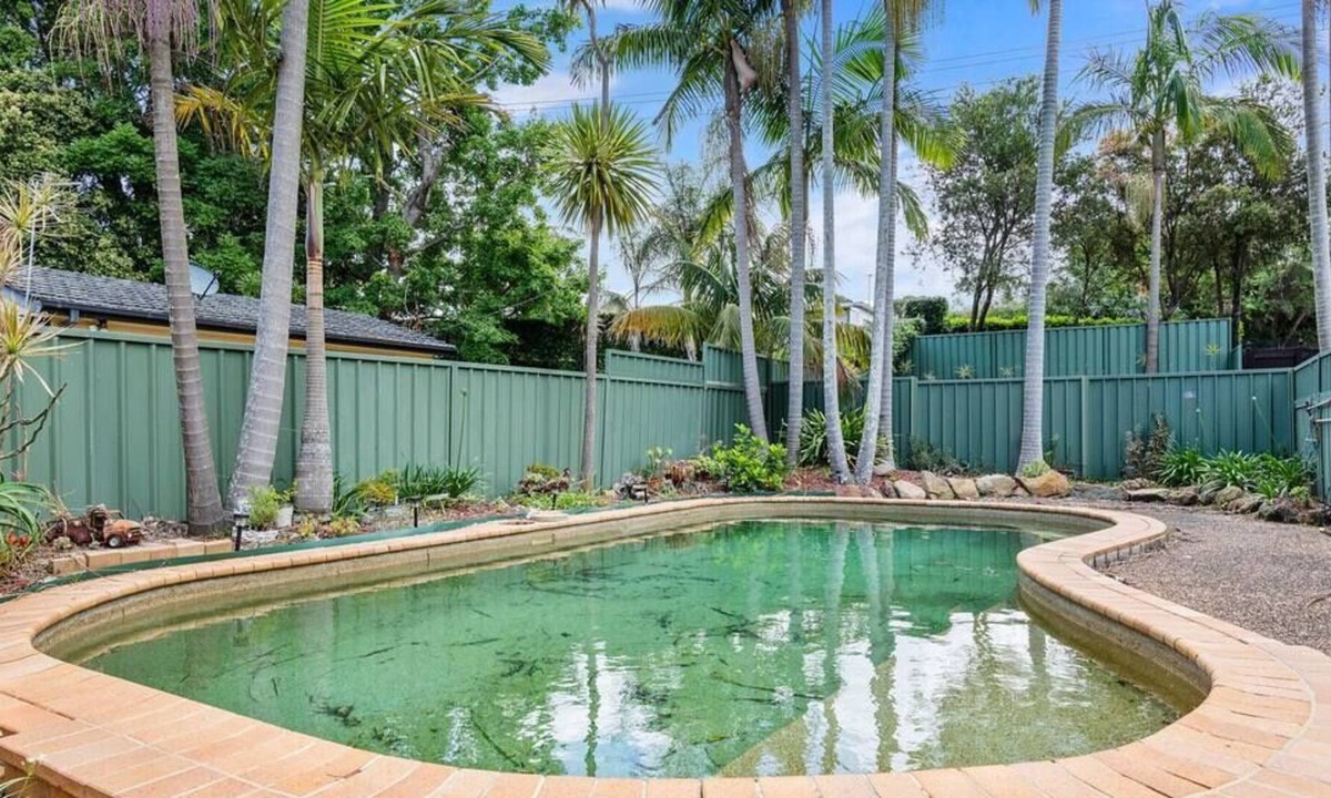 Charmhaven House | Waterfront Paradise/ Charmhaven