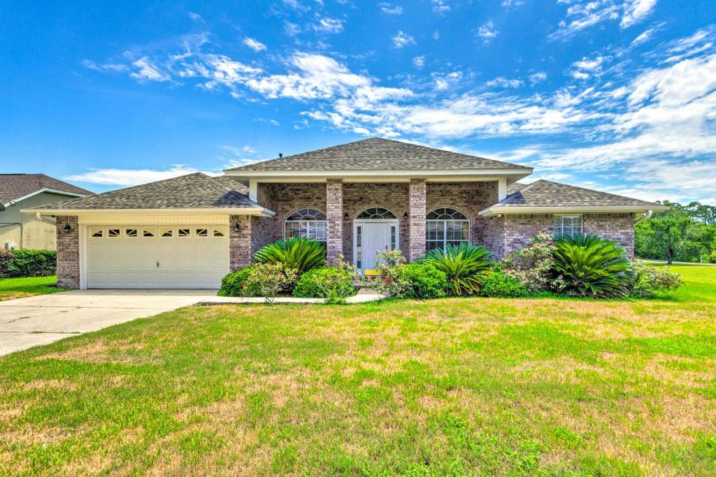 Northwest Pensacola House | Waterfront Pensacola Home w/Florida Room!