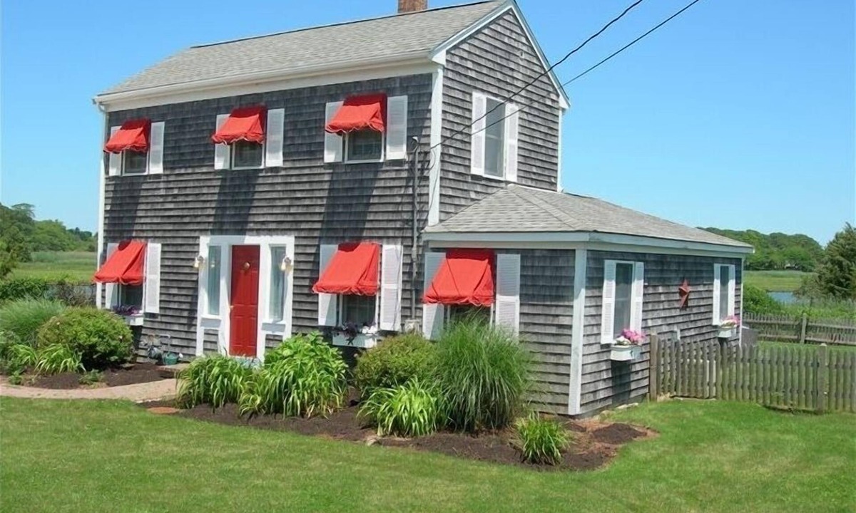 Centerville House | Waterfront Pet Friendly Book NOW for 2026