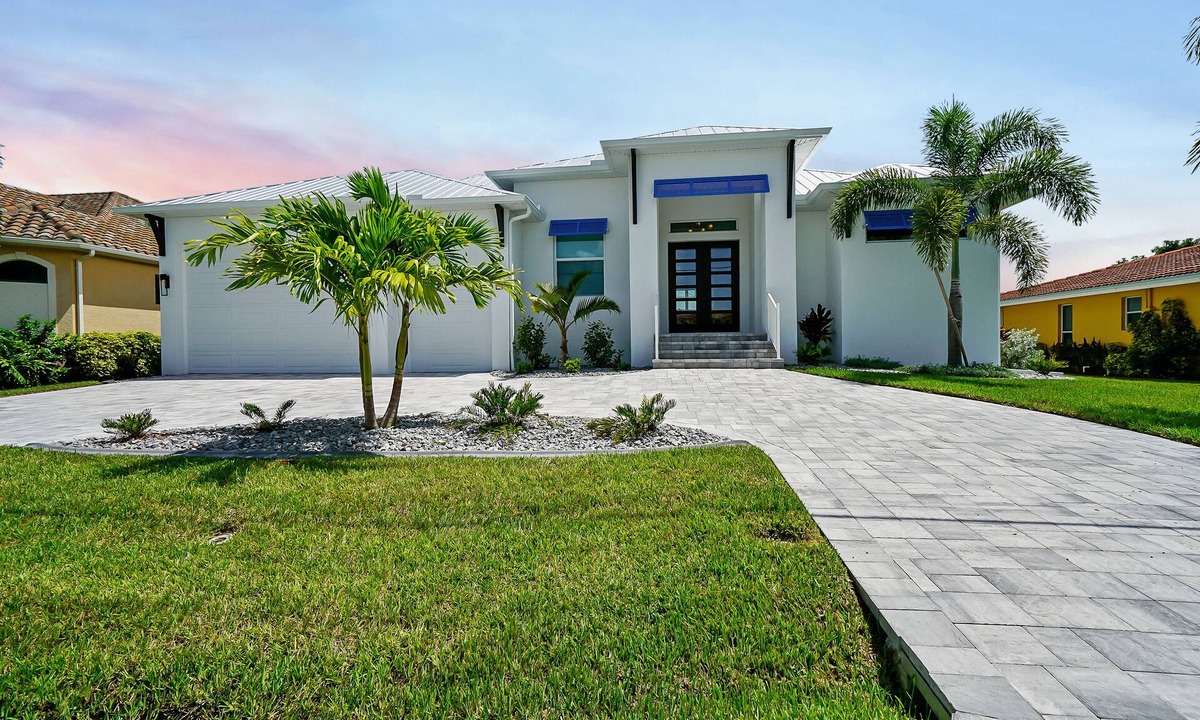 Punta Gorda House | Waterfront Pool Home With Dock and Spa