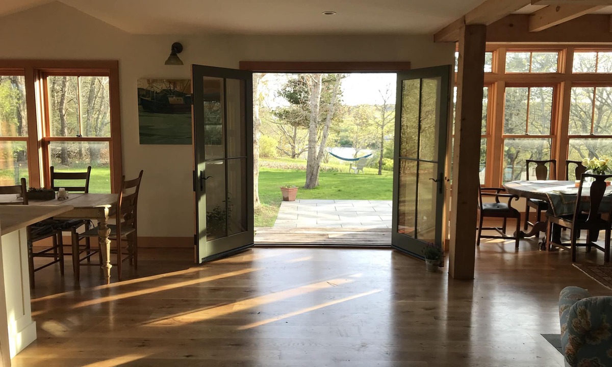 West Tisbury House | Waterfront, Privacy and Tranquility on Tisbury Great Pond