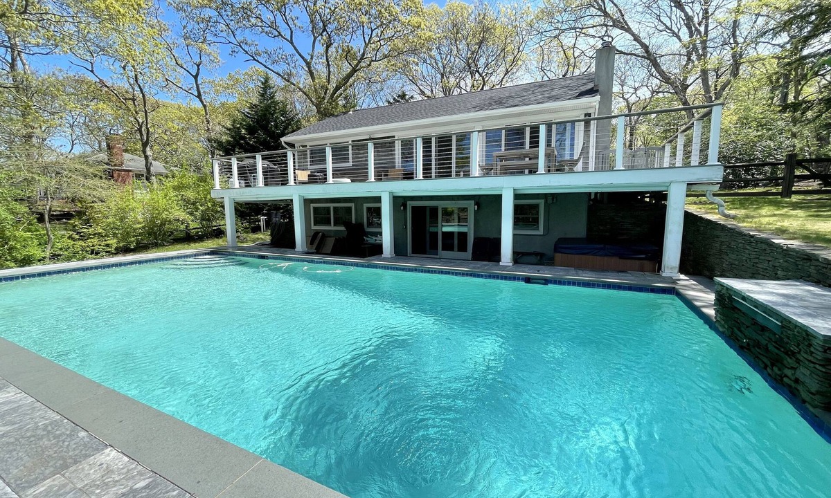 Westhampton House | Waterfront Relaxation in Westhampton