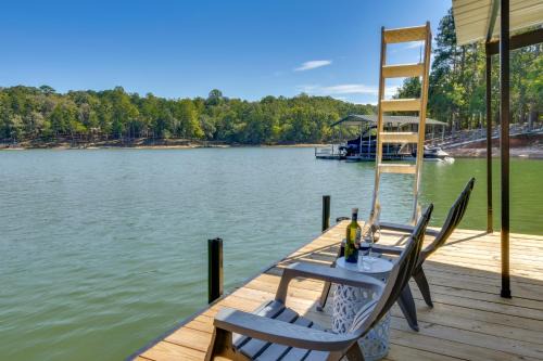 Lavonia House | Waterfront Retreat on Lake Hartwell w/Dock