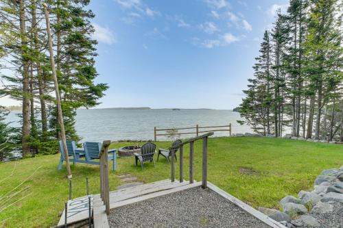 Roque Bluffs House | Waterfront Roque Bluffs Hideaway with Private Beach