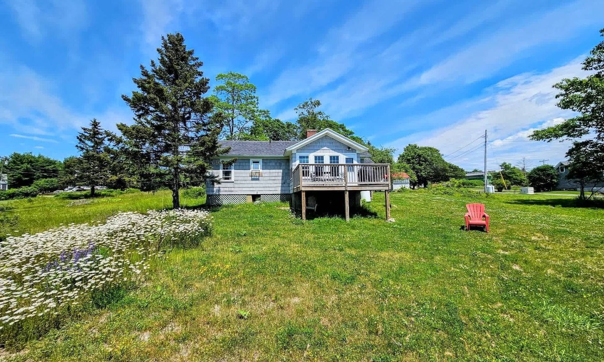 Prospect Harbor House | Waterfront Sea Cottage w/Fire Pit, 1 dog, watertoys