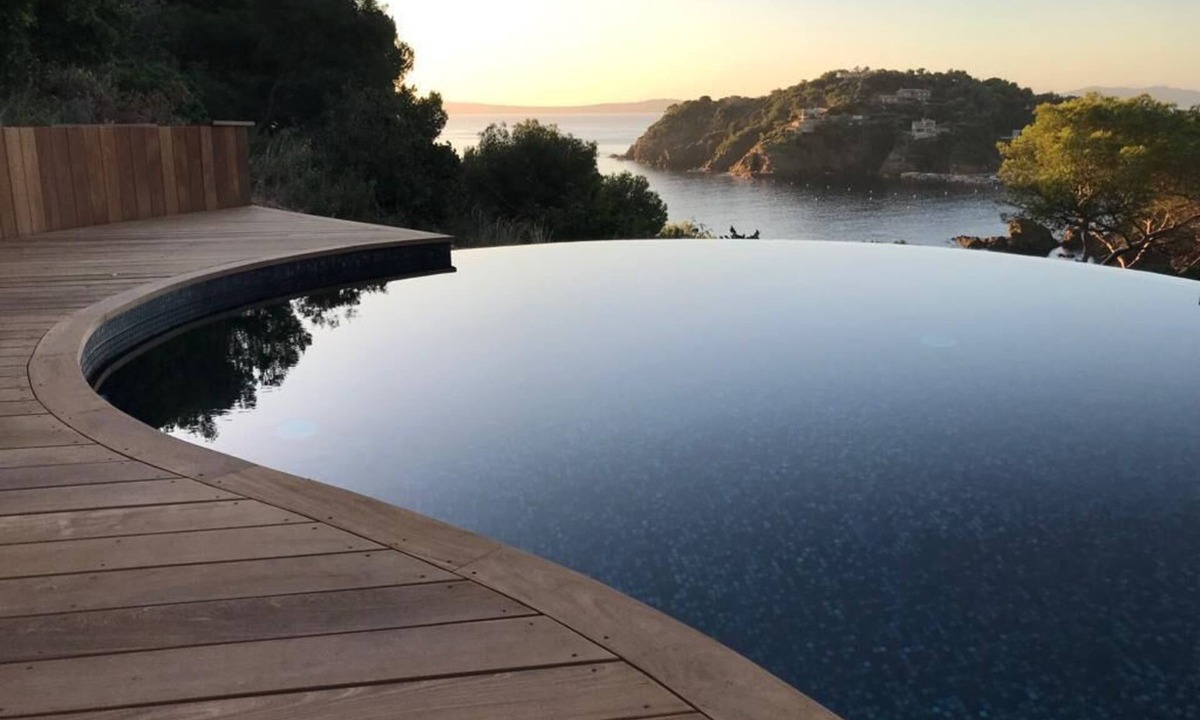 Cap Benat Villa | Waterfront villa