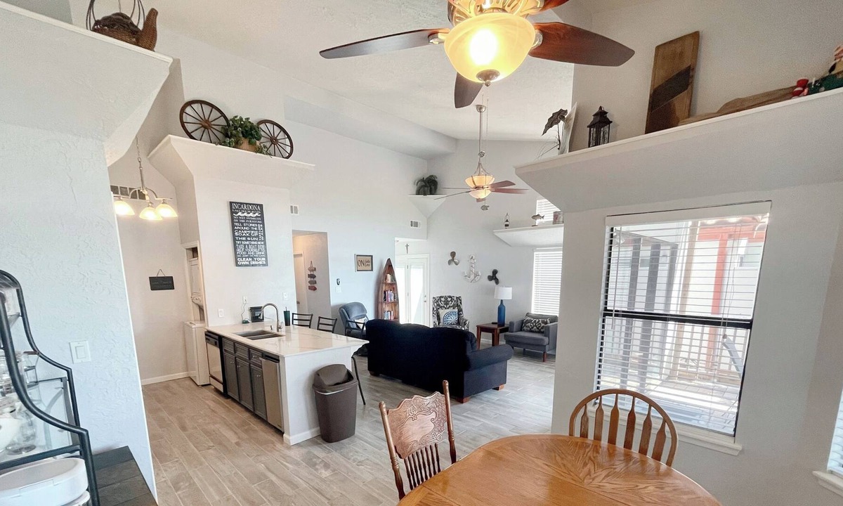 Waterwood Villa | Waterfront Villa w/ Gorgeous Sunrise & Sunset views
