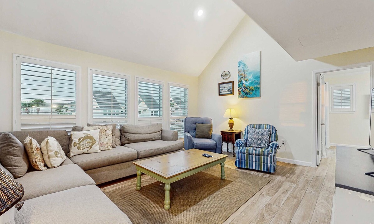 Holiday Isle Villa | Waterfront villa with multi level home, shared pool & easy beach access