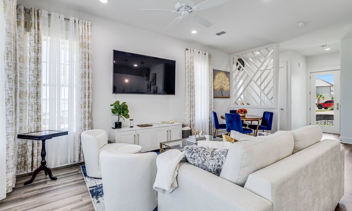 Rockport Villa | Waterfront villa with dock, 2 tandem kayaks, bay views, pool & hammocks