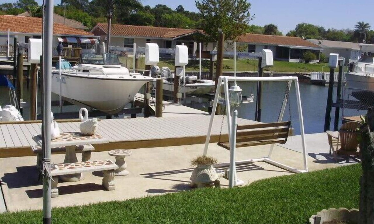 Flor-a-mar House | Waterfront, Wireless Hi-speed Internet.