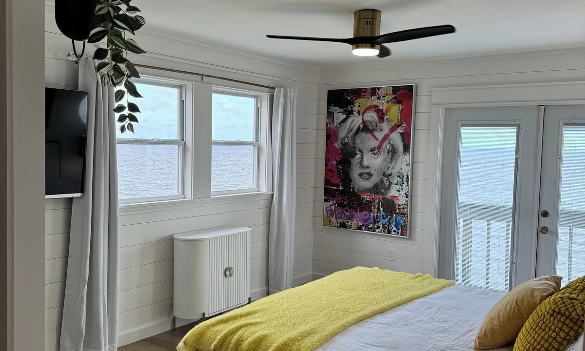 Niceville House | Waterfront with Destin City Light Views! Private, Spacious, Unique, Sealife.