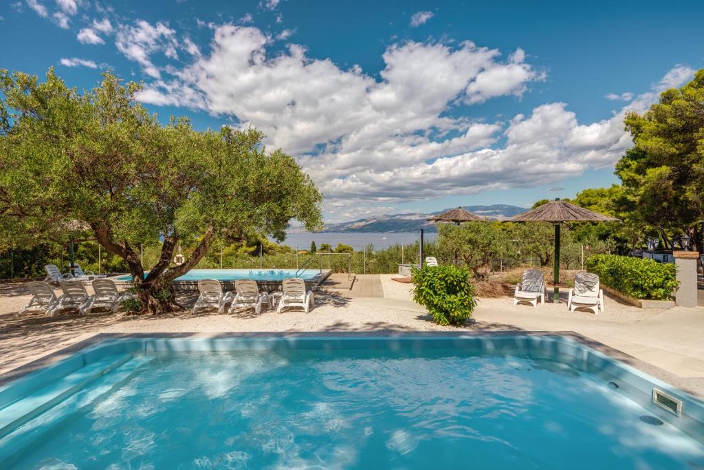 Supetar Resort | Waterman Beach Village