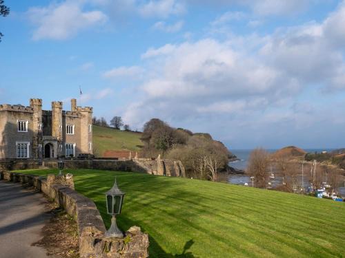 Watermouth Apartment | Watermouth Castle, Harbour Apartment