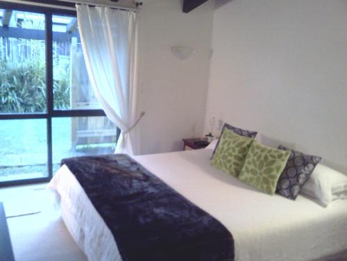 Kaitaia Bed & Breakfast | Waters Edge B&B