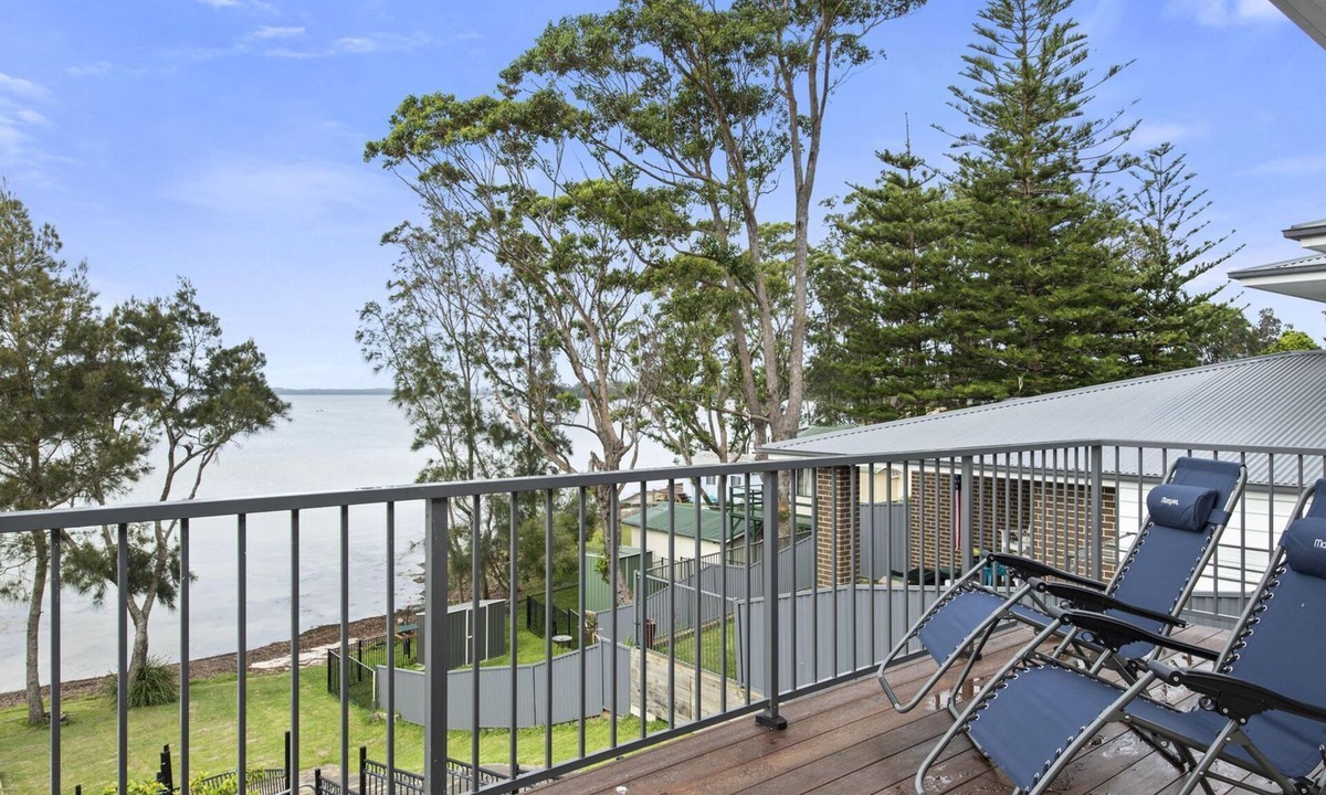Erowal Bay House | Waters Edge - Belle Escapes Jervis Bay