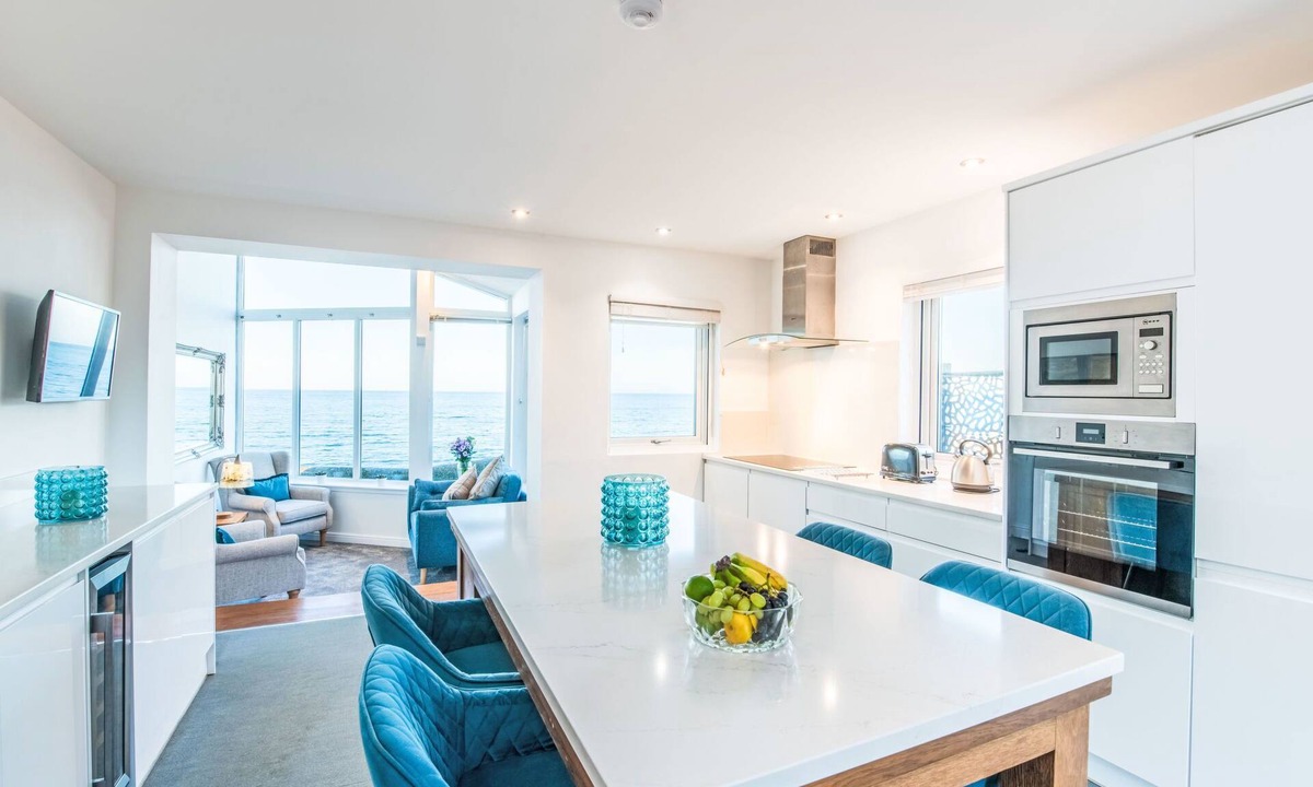 Lossiemouth House | Waters Edge by Interhome