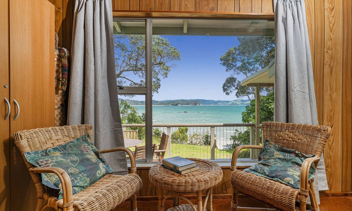 Hahei Cottage | Waters Edge Cottage - Hahei Bach