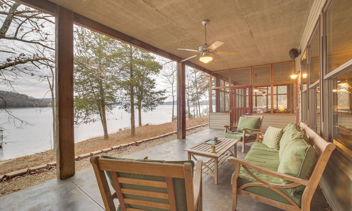 Garfield House | 'Water’s Edge': Home on Shore of Beaver Lake!