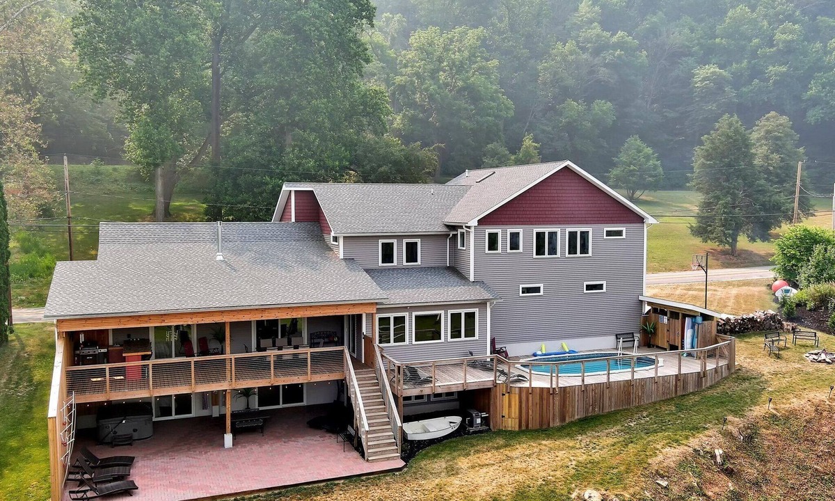 Pequea House | Waters Edge