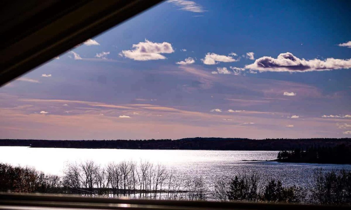 Ellsworth House | Waterview Bayside Cottage w/Fire Pit & View