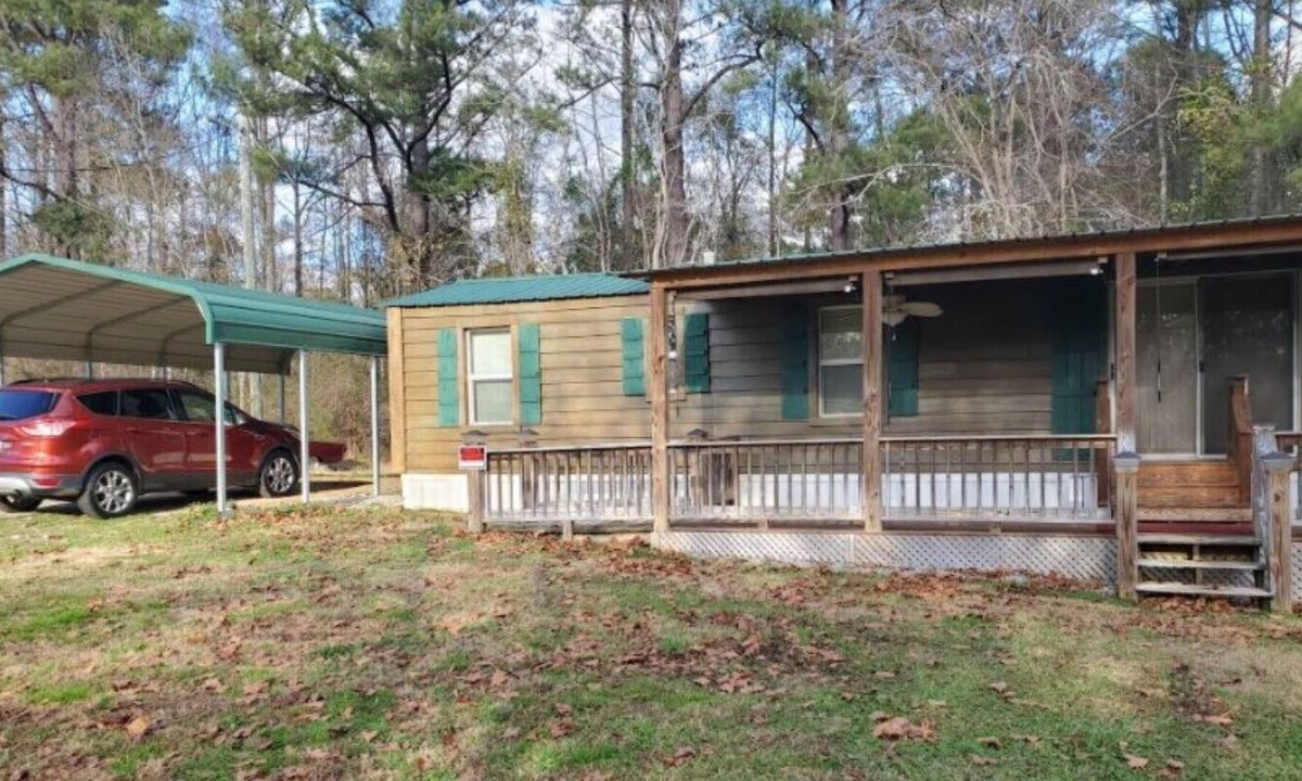 Liberty Hill House | WaterWalk Cottage