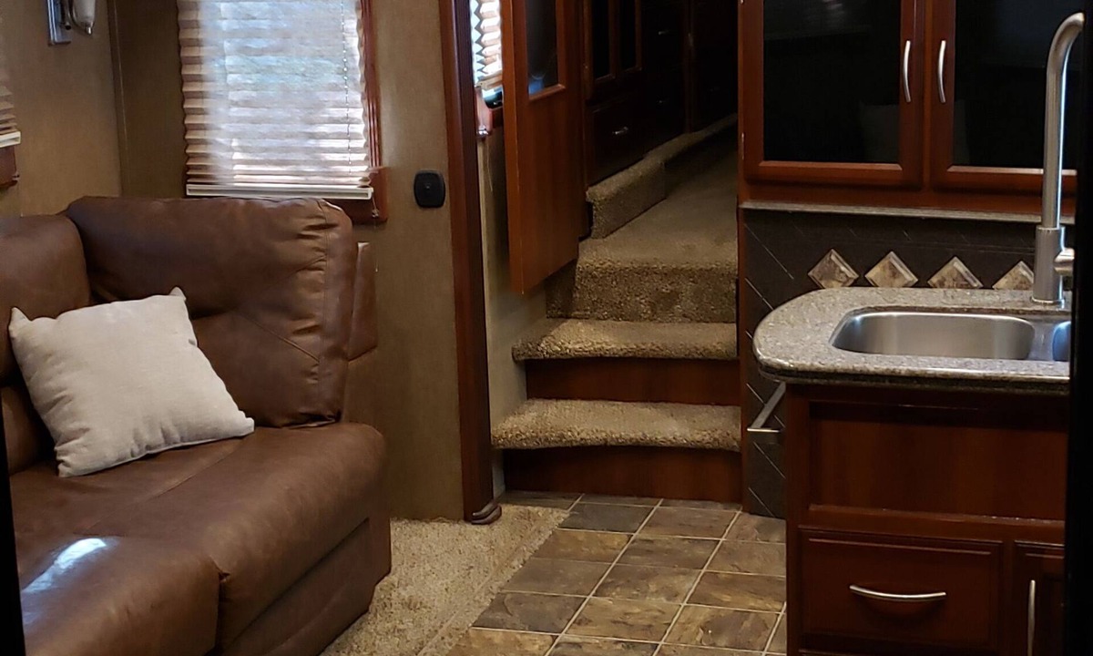 Markham House | Waterway RV Getaway!