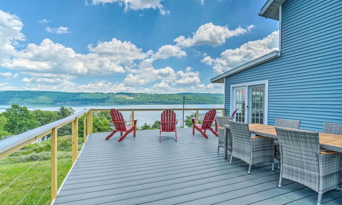 Town of Reading House | Watkins Glen Lakeview Cottage w/Waterfall!