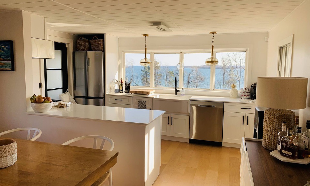 Waupoos House | Waupoos Beach House