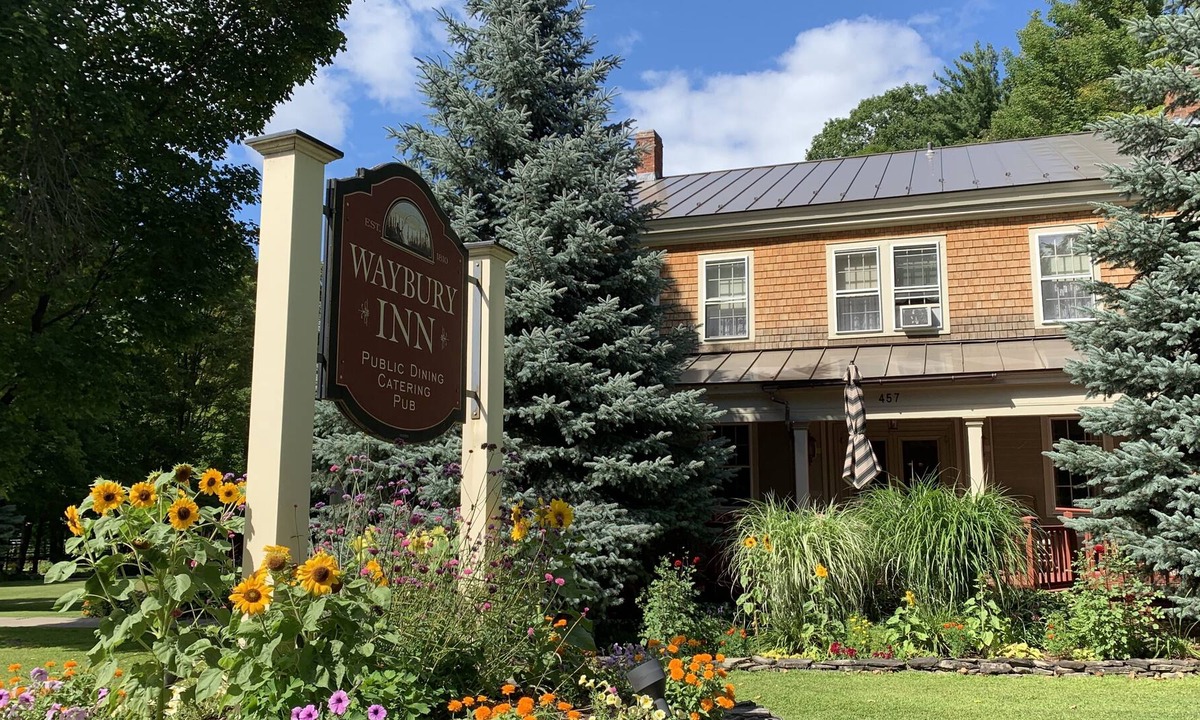 Middlebury Hotel | Waybury Inn