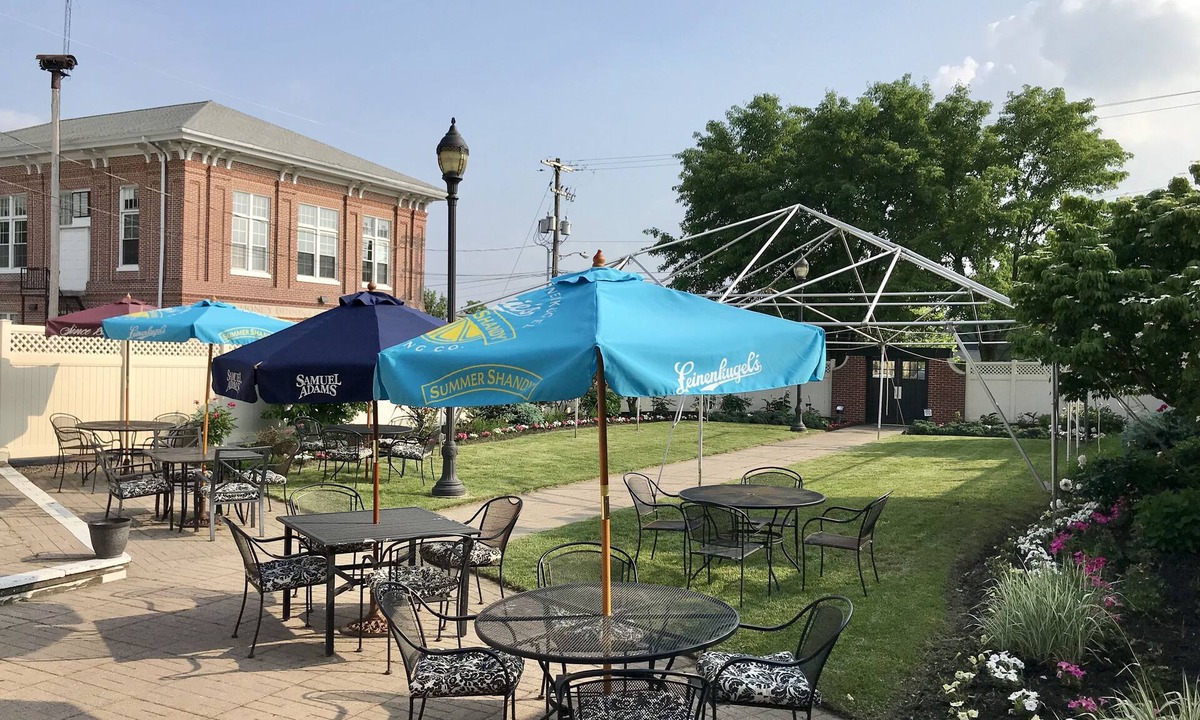 Honey Brook Hotel | Waynebrook Inn, Est 1865