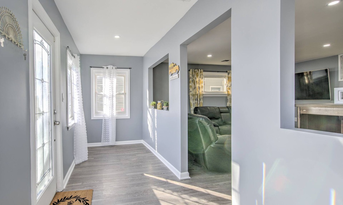 Keansburg House | We have a beach house with a full kitchen. Pet Friendly