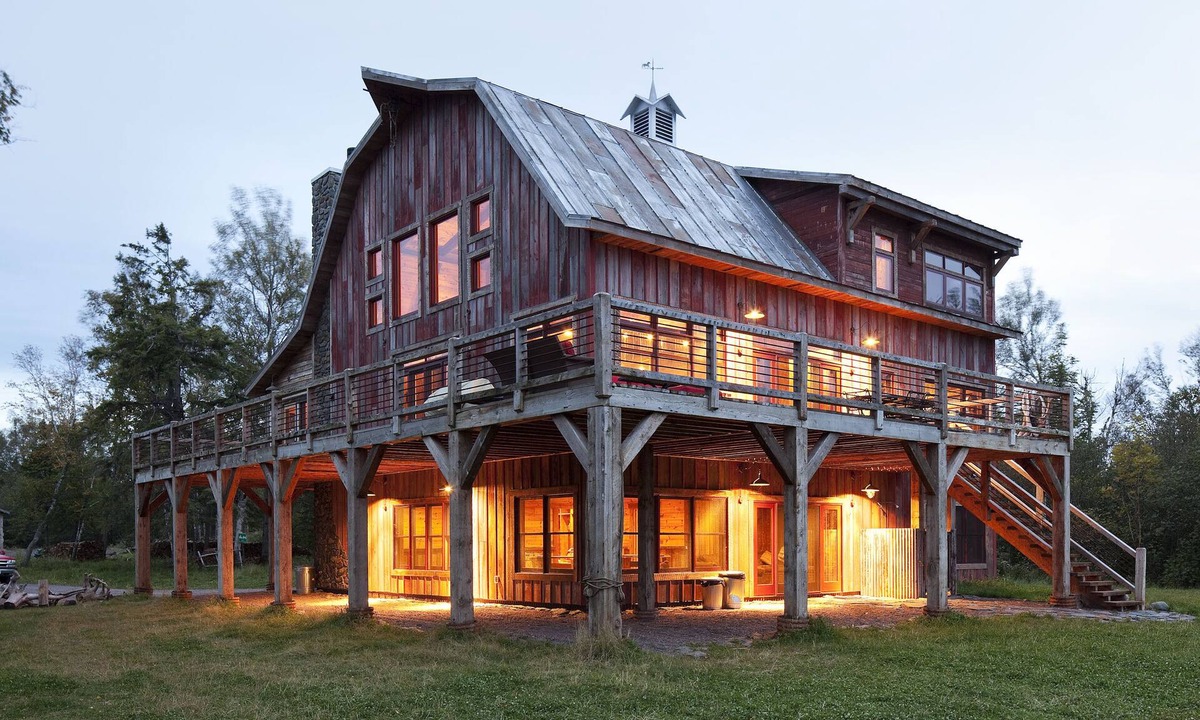 Maple Cabin | We have a few summer weeks left! Book now!