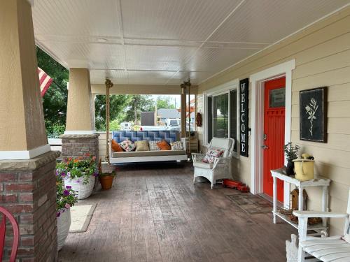 Garrett House | We put the ‘Fun’ in your stay!